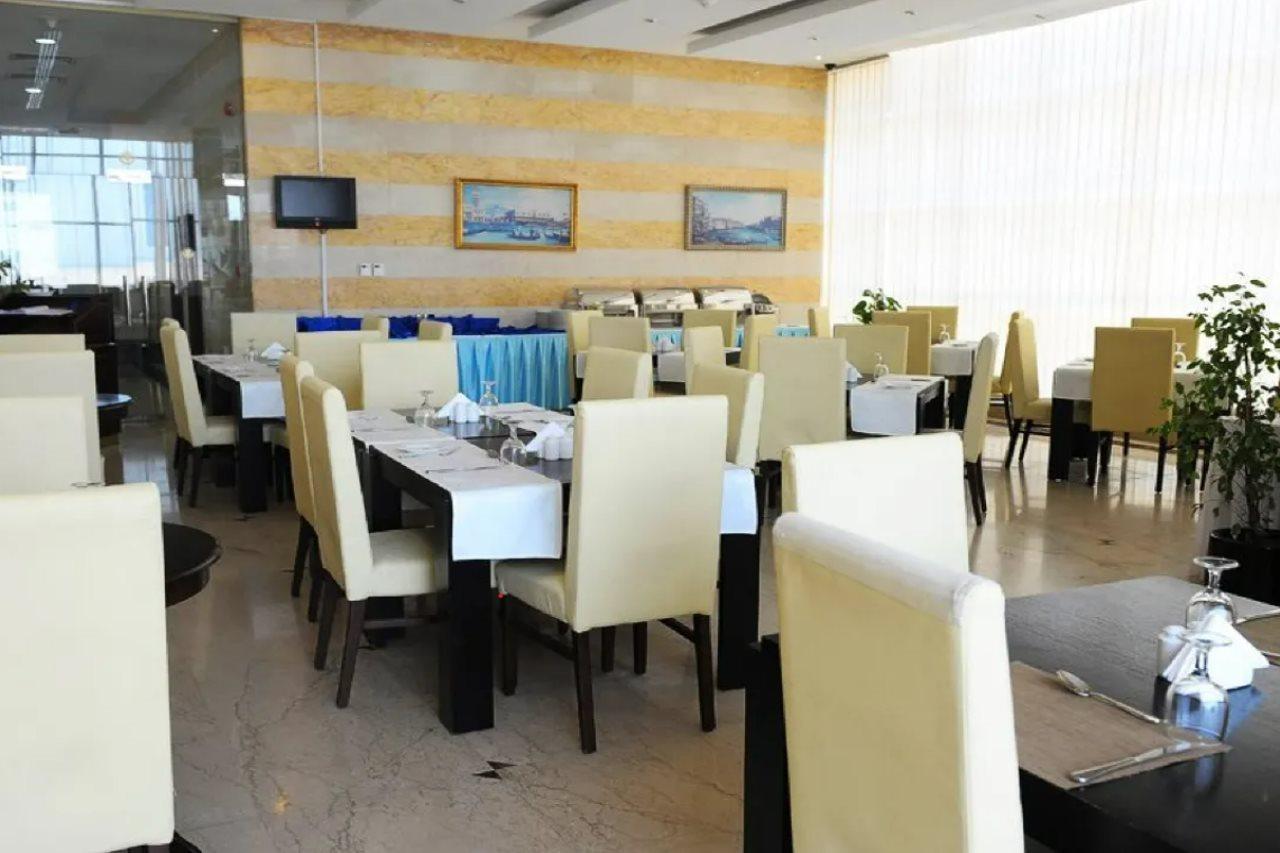 Tulip Inn Royal Suites Ajman Extérieur photo