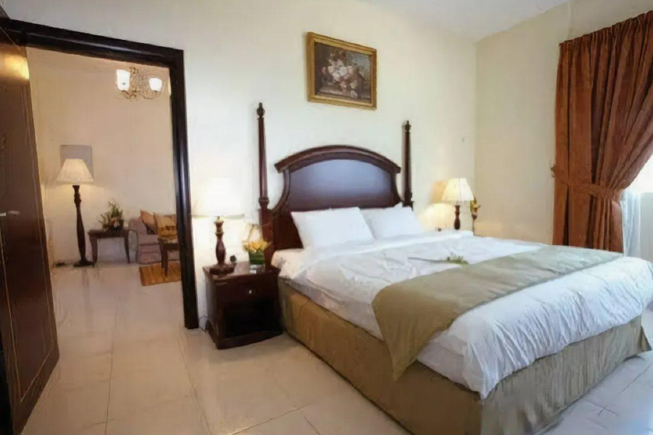 Tulip Inn Royal Suites Ajman Extérieur photo