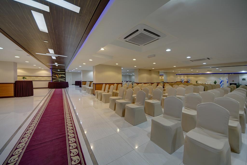 Tulip Inn Royal Suites Ajman Extérieur photo