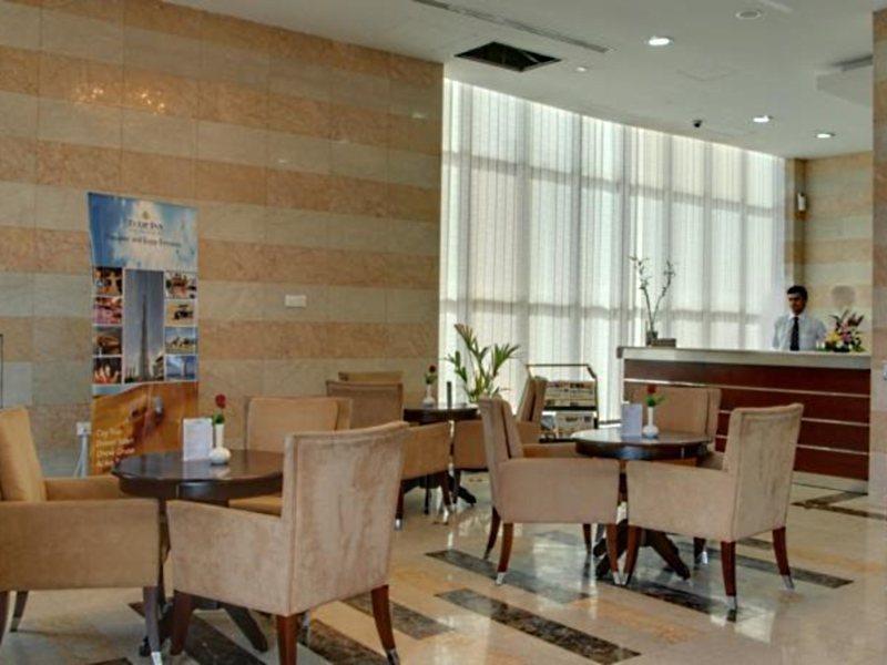Tulip Inn Royal Suites Ajman Extérieur photo