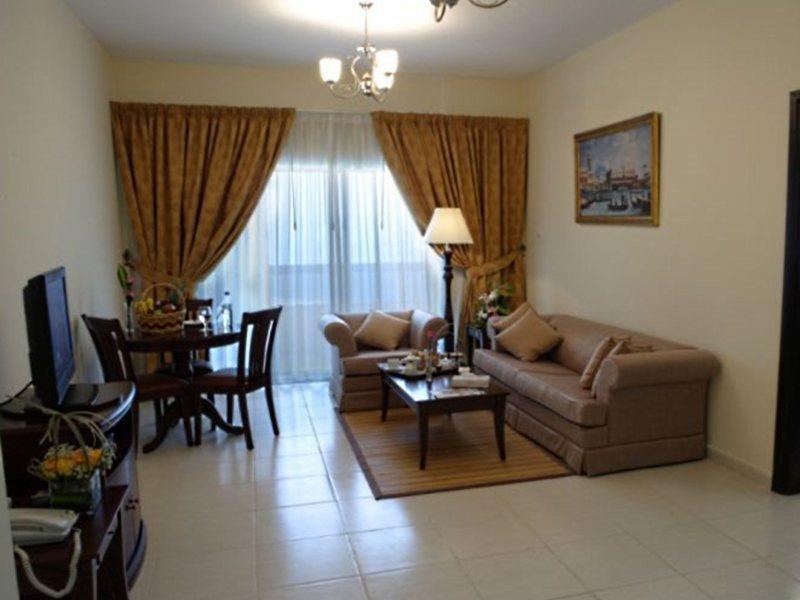 Tulip Inn Royal Suites Ajman Extérieur photo