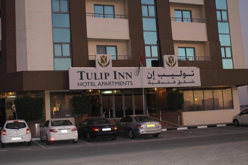 Tulip Inn Royal Suites Ajman Extérieur photo